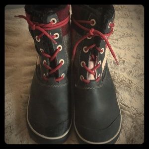 Keen buffalo print boots